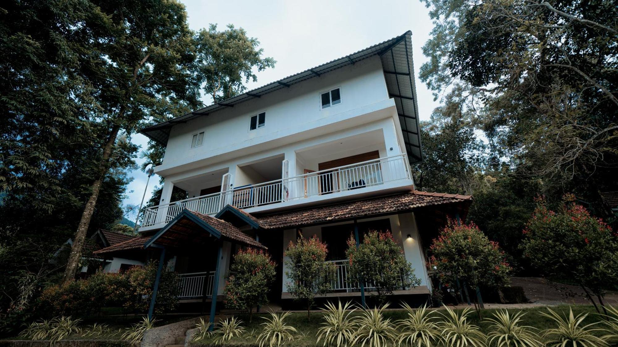 Vythiri Holiday Resort, Wayanad Экстерьер фото