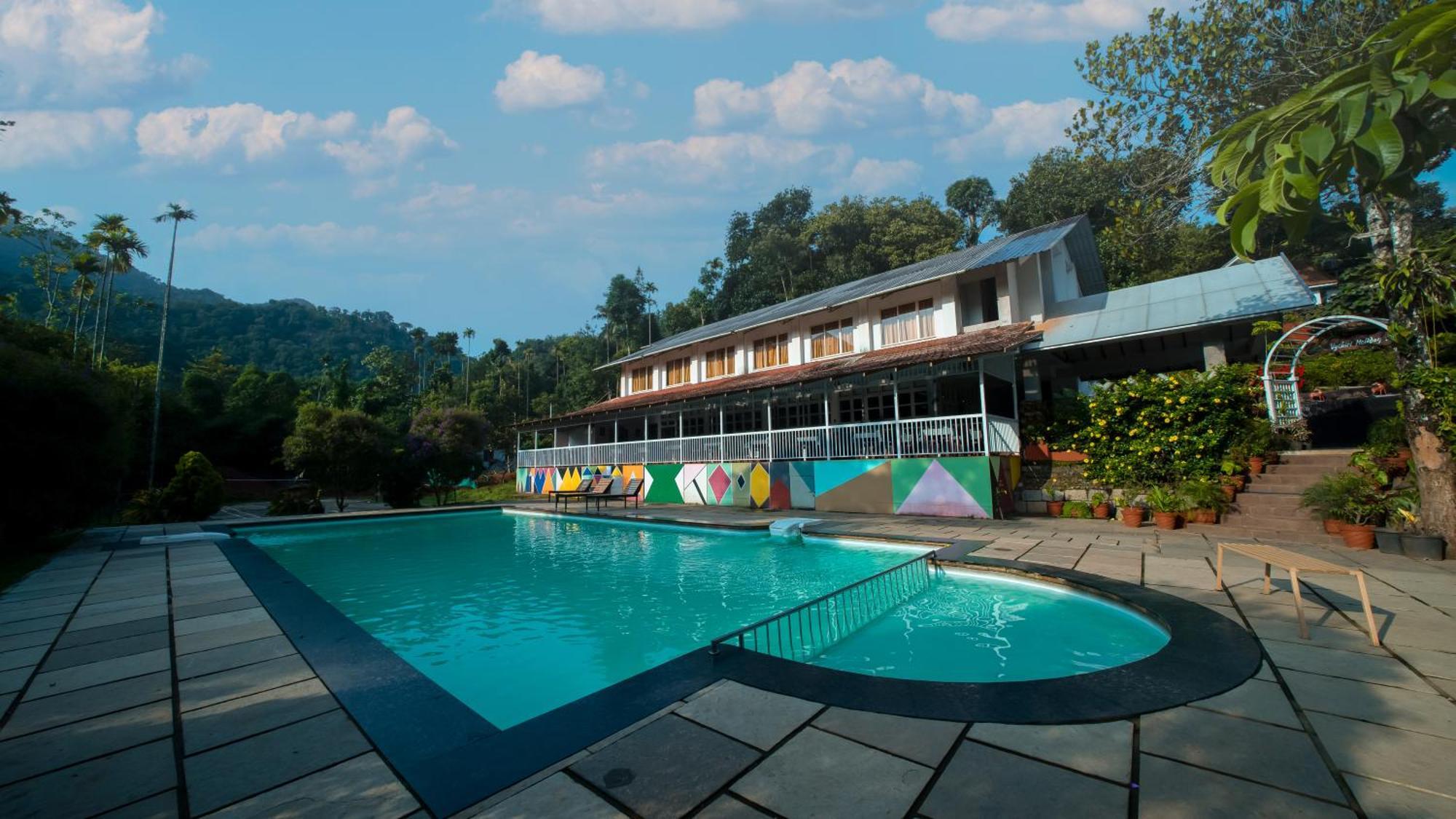 Vythiri Holiday Resort, Wayanad Экстерьер фото